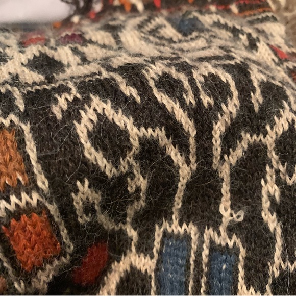 Alpaca Scarf - Picture 6 of 7